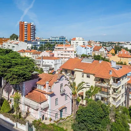 Sunny Monte Estoril